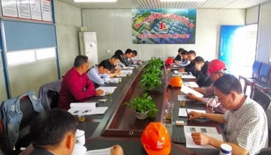 立信｜新豐鎮(zhèn)領(lǐng)導(dǎo)蒞臨我司新豐鎮(zhèn)河?xùn)|苑拆遷安置房項(xiàng)目部召開月度安全會(huì)